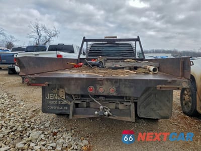 Zdjęcie 6 z 12 samochodu: 2001 FORD F350 SUPER DUTY VIN:1FDWF36F31ED73992 - miniatura