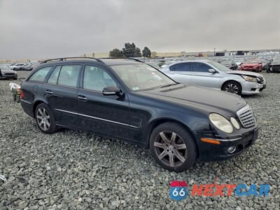 Czwarte zdjęcie samochodu z boku: 2007 MERCEDES-BENZ E 350 4MATIC WAGON VIN:WDBUH87X37B150029 - miniatura