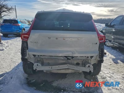 Zdjęcie 6 z 13 samochodu: 2020 VOLVO XC40 T5 MOMENTUM VIN:YV4162UK7L2203340 - miniatura