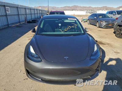Piąte zdjęcie samochodu w środku: 2023 TESLA MODEL 3 VIN:5YJ3E1EB6PF655905 - miniatura