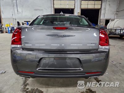 Zdjęcie 6 z 12 samochodu: 2020 CHRYSLER 300 TOURING VIN:2C3CCARG1LH233724 - miniatura