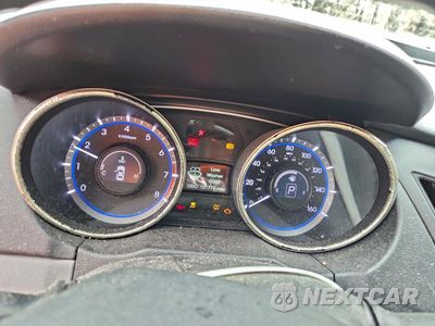 Zdjęcie 9 z 13 samochodu: 2013 HYUNDAI SONATA GLS VIN:5NPEB4AC7DH575527 - miniatura