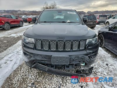 Piąte zdjęcie samochodu w środku: 2019 JEEP GRAND CHEROKEE LAREDO VIN:1C4RJEAG3KC597580 - miniatura