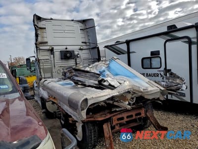 Trzecie zdjęcie samochodu z tyłu: 2023 VOLVO VNL SEMI TRUCK VIN:4V4NC9EH4PN330824 - miniatura