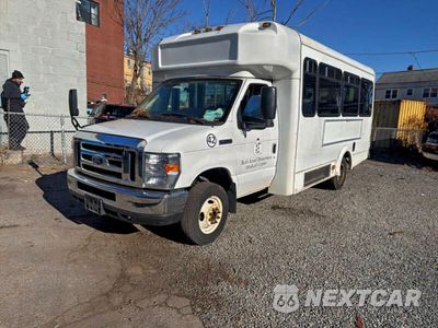 Drugie zdjęcie samochodu z przodu: 2017 FORD ECONOLINE E350 SUPER DUTY CUTAWAY VAN VIN:1FDEE3FS6HDC16579 - miniatura