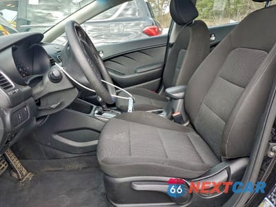 Zdjęcie 7 z 11 samochodu: 2018 KIA FORTE LX VIN:3KPFK4A78JE230675 - miniatura