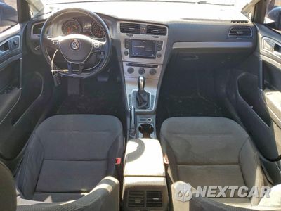 Zdjęcie 8 z 12 samochodu: 2017 VOLKSWAGEN GOLF SPORTWAGEN S VIN:3VW017AU8HM530066 - miniatura