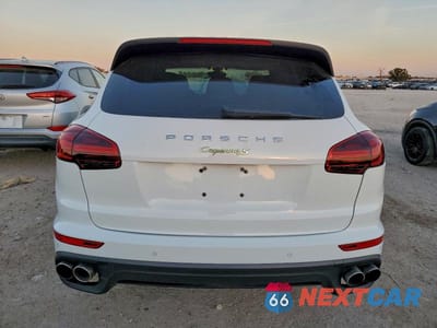 Zdjęcie 6 z 12 samochodu: 2016 PORSCHE CAYENNE SE HYBRID VIN:WP1AE2A24GLA64521 - miniatura