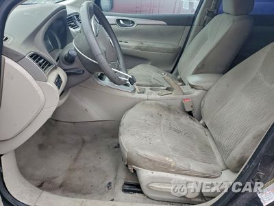 Zdjęcie 7 z 12 samochodu: 2014 NISSAN SENTRA S VIN:3N1AB7AP5EY290223 - miniatura