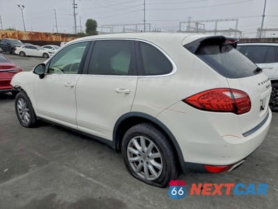 Drugie zdjęcie samochodu z przodu: 2011 PORSCHE CAYENNE VIN:WP1AA2A24BLA07935 - miniatura
