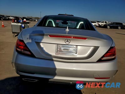 Zdjęcie 6 z 14 samochodu: 2019 MERCEDES-BENZ SLC 300 VIN:WDDPK3JA8KF160196 - miniatura