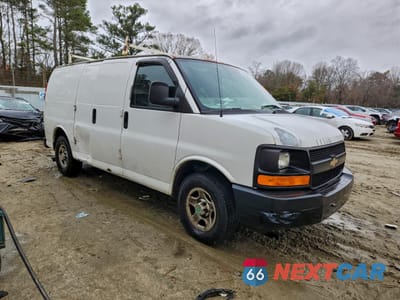 Czwarte zdjęcie samochodu z boku: 2005 CHEVROLET EXPRESS G1500 VIN:1GCFG15X851116582 - miniatura