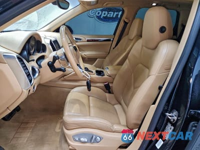 Zdjęcie 7 z 13 samochodu: 2016 PORSCHE CAYENNE VIN:WP1AA2A24GLA00782 - miniatura