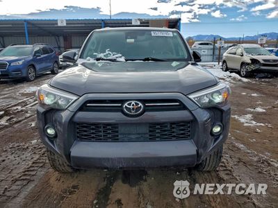 Piąte zdjęcie samochodu w środku: 2021 TOYOTA 4RUNNER SR5/SR5 PREMIUM VIN:JTEMU5JR8M5901802 - miniatura
