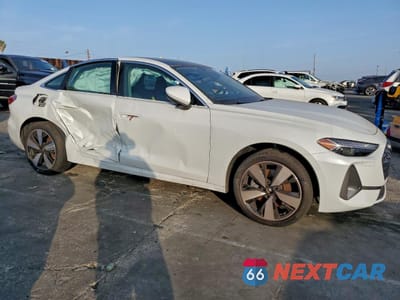 Czwarte zdjęcie samochodu z boku: 2025 AUDI A5 QUATTRO VIN:WAU2BCFU0SN029029 - miniatura