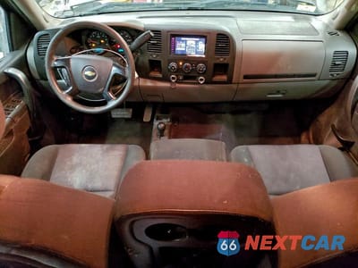 Zdjęcie 8 z 11 samochodu: 2013 CHEVROLET SILVERADO K1500 LS VIN:1GCRKREA2DZ108984 - miniatura