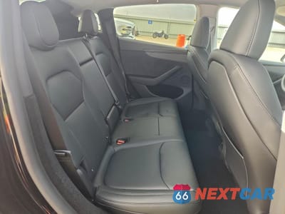 Zdjęcie 10 z 14 samochodu: 2026 TESLA MODEL Y VIN:7SAYGDEE2TA589746 - miniatura