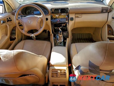 Zdjęcie 8 z 12 samochodu: 2001 MERCEDES-BENZ C 320 VIN:WDBRF64J11F014059 - miniatura