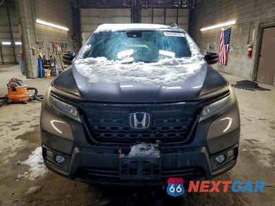 Piąte zdjęcie samochodu w środku: 2019 HONDA PASSPORT TOURING VIN:5FNYF7H96KB006192 - miniatura