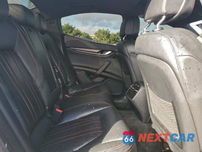 Zdjęcie 10 z 13 samochodu: 2018 MASERATI GHIBLI S VIN:ZAM57YTA3J1293095 - miniatura