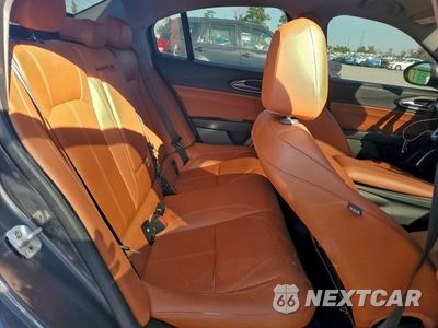 Zdjęcie 10 z 12 samochodu: 2019 ALFA ROMEO GIULIA VIN:ZARFAMANXK7599319 - miniatura
