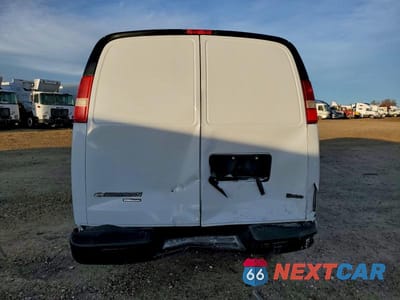 Zdjęcie 6 z 13 samochodu: 2015 CHEVROLET EXPRESS G2500 UTILITY / SERVICE VAN VIN:1GCWGFCF7F1171033 - miniatura