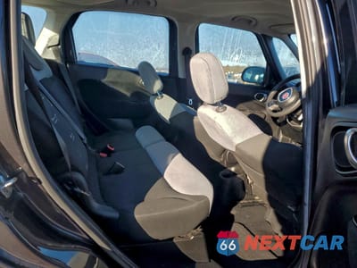 Zdjęcie 11 z 13 samochodu: 2014 FIAT 500L POP VIN:ZFBCFAAH4EZ014219 - miniatura
