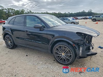 Czwarte zdjęcie samochodu z boku: 2023 PORSCHE CAYENNE BASE VIN:WP1AA2AY7PDA03996 - miniatura