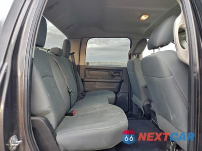 Zdjęcie 10 z 12 samochodu: 2017 RAM 2500 ST VIN:3C6UR5CJ6HG568941 - miniatura