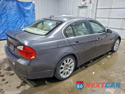 Trzecie zdjęcie samochodu z tyłu: 2006 BMW 330 I VIN:WBAVB33516KS37518 - miniatura