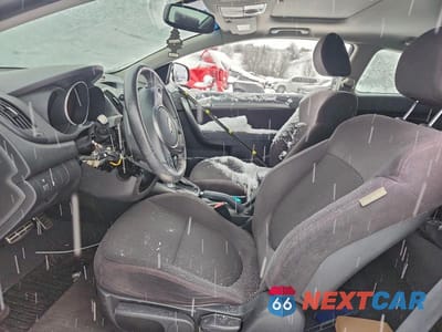 Zdjęcie 7 z 12 samochodu: 2011 KIA FORTE SX VIN:KNAFW6A30B5317445 - miniatura