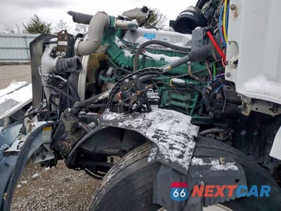 Zdjęcie 7 z 10 samochodu: 2017 VOLVO VNL SEMI TRUCK VIN:4V4NC9EH7HN979065 - miniatura