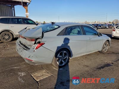 Trzecie zdjęcie samochodu z tyłu: 2022 HYUNDAI ELANTRA SEL VIN:KMHLN4AG1NU339623 - miniatura