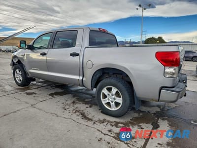 Drugie zdjęcie samochodu z przodu: 2007 TOYOTA TUNDRA CREWMAX SR5 VIN:5TBDV54147S477985 - miniatura