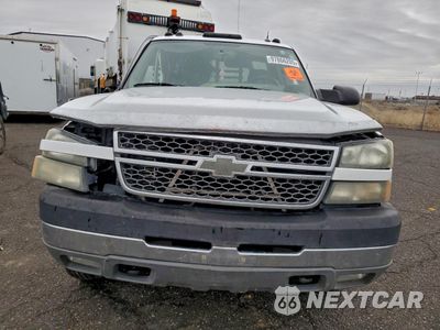 Piąte zdjęcie samochodu w środku: 2005 CHEVROLET SILVERADO K3500 VIN:1GCJK33275F884925 - miniatura
