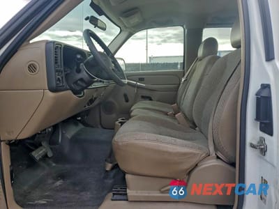 Zdjęcie 7 z 12 samochodu: 2005 CHEV SILVERADO C2500 HEAVY DUTY VIN:1GCHC29U95E234725 - miniatura