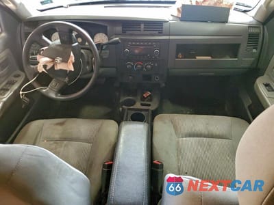 Zdjęcie 8 z 12 samochodu: 2011 DODGE DAKOTA SLT VIN:1D7RW3GK1BS682978 - miniatura