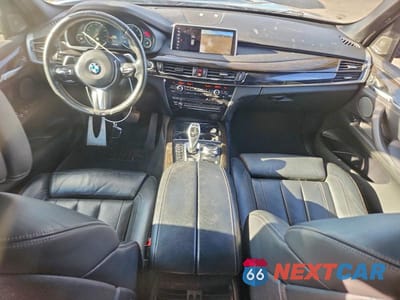 Zdjęcie 8 z 12 samochodu: 2018 BMW X5 XDRIVE50I VIN:5UXKR6C59JL080115 - miniatura