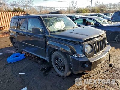 Czwarte zdjęcie samochodu z boku: 2009 JEEP PATRIOT SPORT VIN:1J4FF28B59D101951 - miniatura