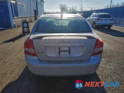 Zdjęcie 6 z 12 samochodu: 2005 VOLVO S40 2.4I VIN:YV1MS382852100307 - miniatura