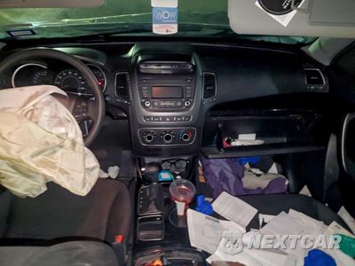 Zdjęcie 8 z 14 samochodu: 2015 KIA SORENTO LX VIN:5XYKT4A74FG589608 - miniatura