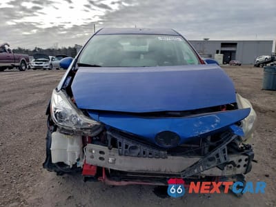 Piąte zdjęcie samochodu w środku: 2015 TOYOTA PRIUS V VIN:JTDZN3EU8FJ034356 - miniatura