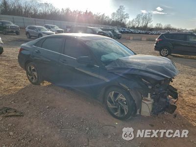 Czwarte zdjęcie samochodu z boku: 2025 HYUNDAI ELANTRA SEL VIN:KMHLS4DG6SU975793 - miniatura