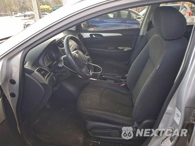 Zdjęcie 7 z 11 samochodu: 2018 NISSAN SENTRA S VIN:3N1AB7AP6JY202452 - miniatura