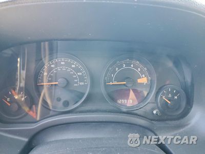 Zdjęcie 9 z 13 samochodu: 2015 JEEP COMPASS SPORT VIN:1C4NJCBA2FD235656 - miniatura