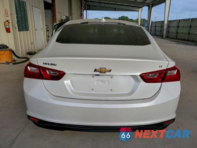 Zdjęcie 6 z 12 samochodu: 2017 CHEVROLET MALIBU LT VIN:1G1ZE5ST2HF101698 - miniatura