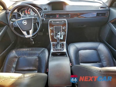 Zdjęcie 8 z 11 samochodu: 2014 VOLVO S80 3.2 VIN:YV1952AS2E1180386 - miniatura