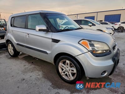 Czwarte zdjęcie samochodu z boku: 2011 KIA SOUL + VIN:KNDJT2A26B7711154 - miniatura