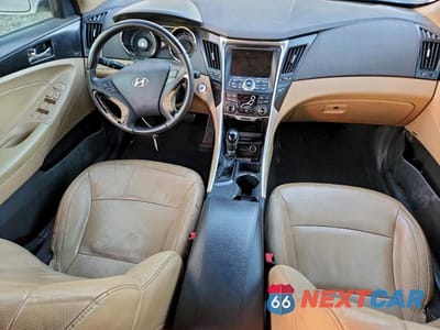 Zdjęcie 8 z 13 samochodu: 2013 HYUNDAI SONATA VIN:5NPEC4AC6DH652823 - miniatura