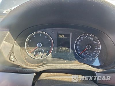 Zdjęcie 9 z 14 samochodu: 2015 VOLKSWAGEN PASSAT S VIN:1VWAT7A32FC114504 - miniatura